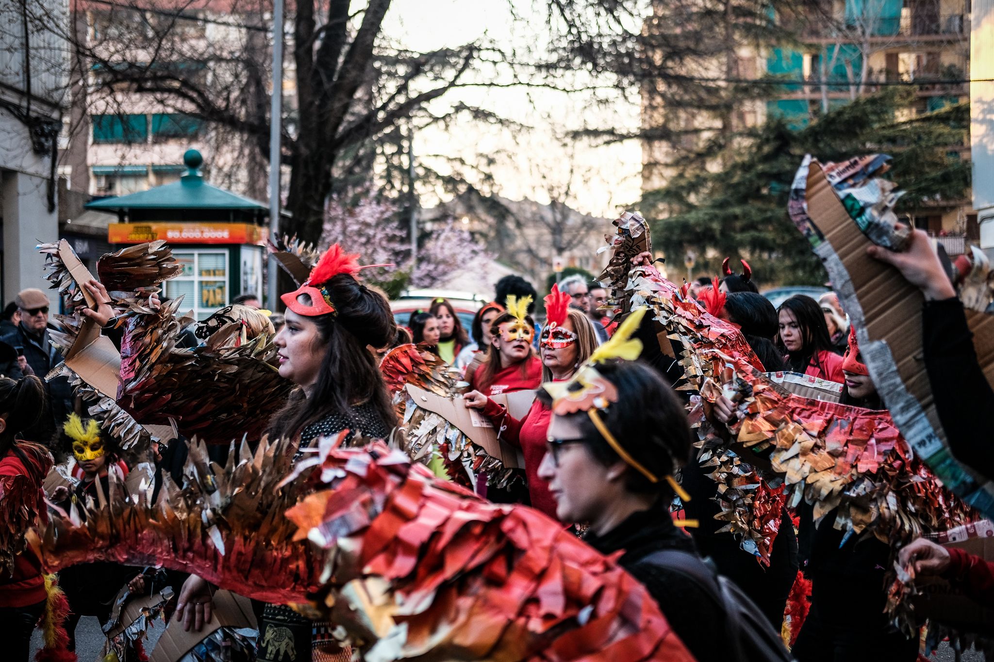 La Gran Rua de Carnaval pels carrers de Cerdanyola. FOTO: Ale Gómez