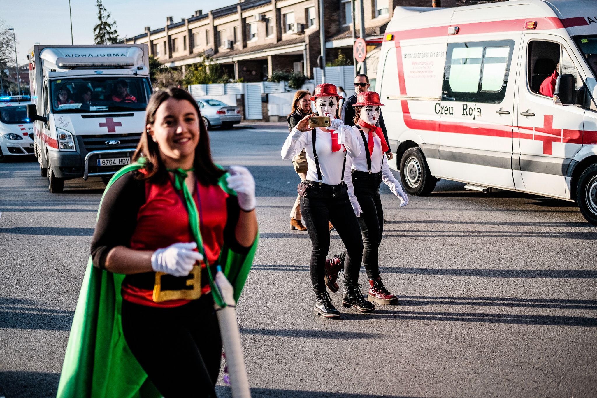 La Gran Rua de Carnaval pels carrers de Cerdanyola. FOTO: Ale Gómez