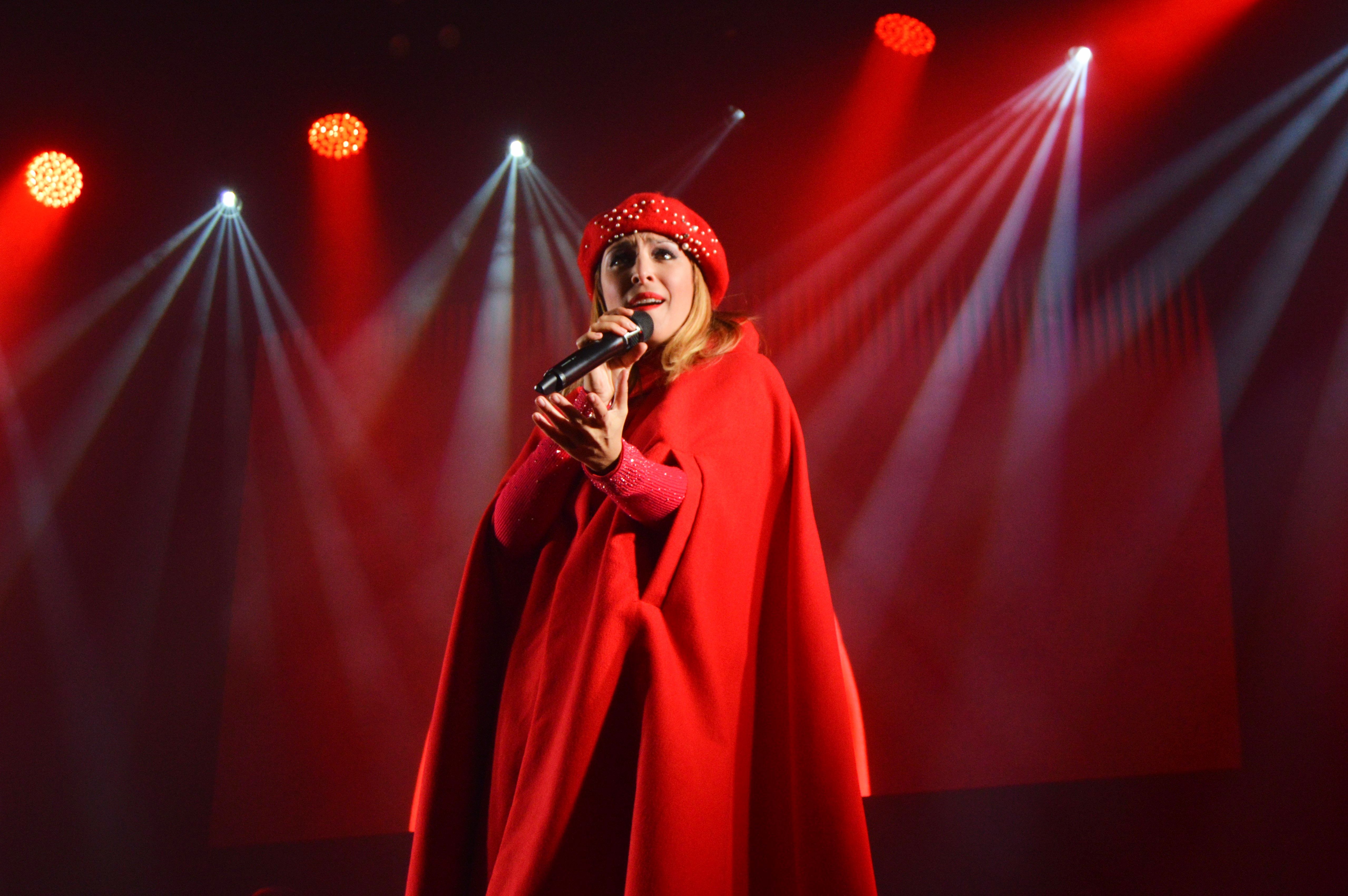 Gisela visita Cerdanyola per cantar cançons de Disney. FOTO: Nora MO