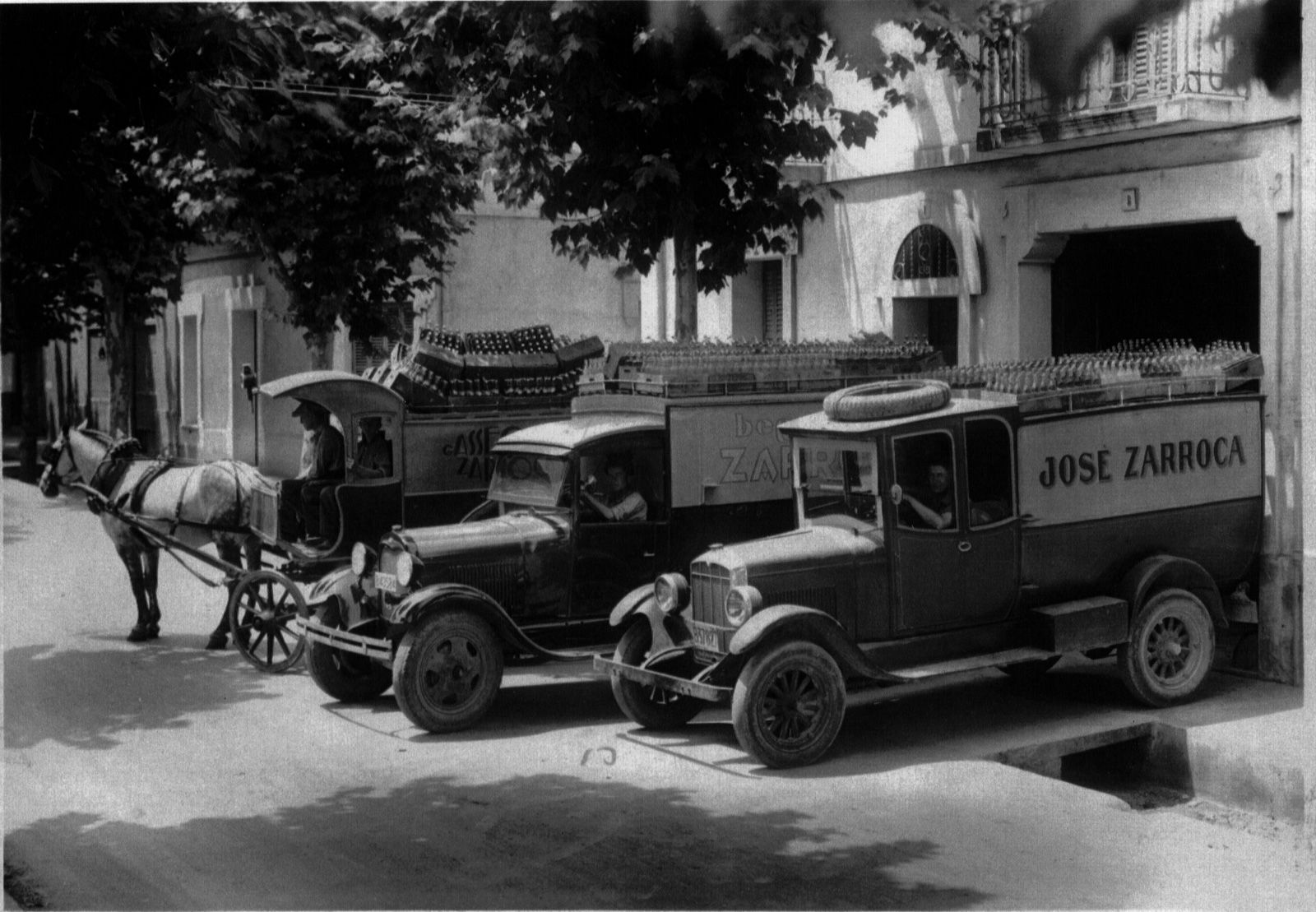 Transports de la fàbrica Zarroca. FOTO: Cedida per GREC / Fons familia Zarroca