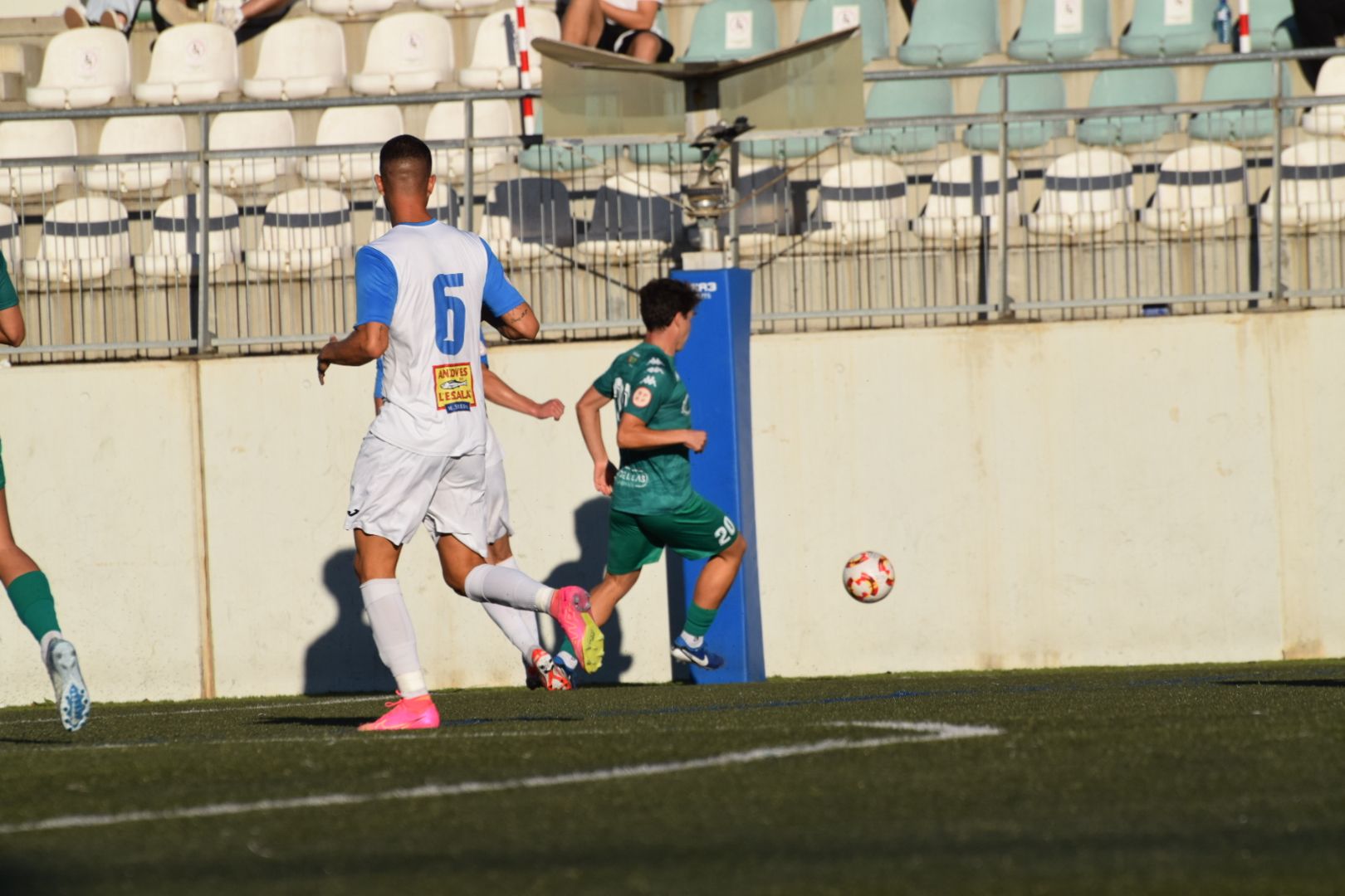 El Cerdanyola FC perd per la mínima davant l'Escala FC. FOTO: Marc Mata