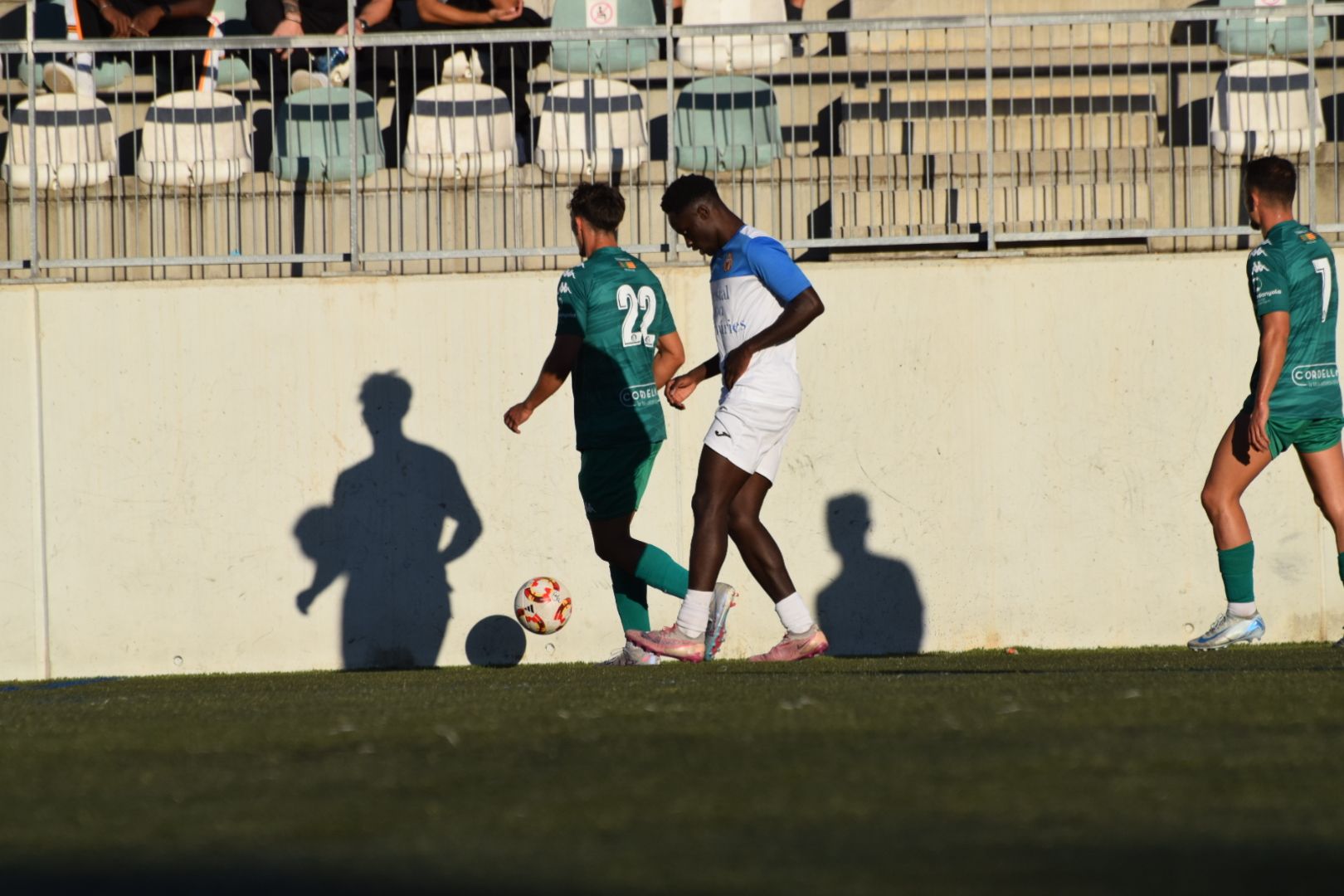 El Cerdanyola FC perd per la mínima davant l'Escala FC. FOTO: Marc Mata