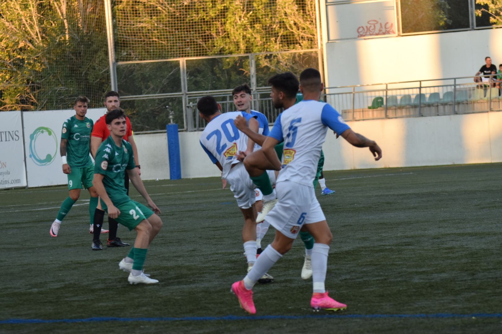 El Cerdanyola FC perd per la mínima davant l'Escala FC. FOTO: Marc Mata