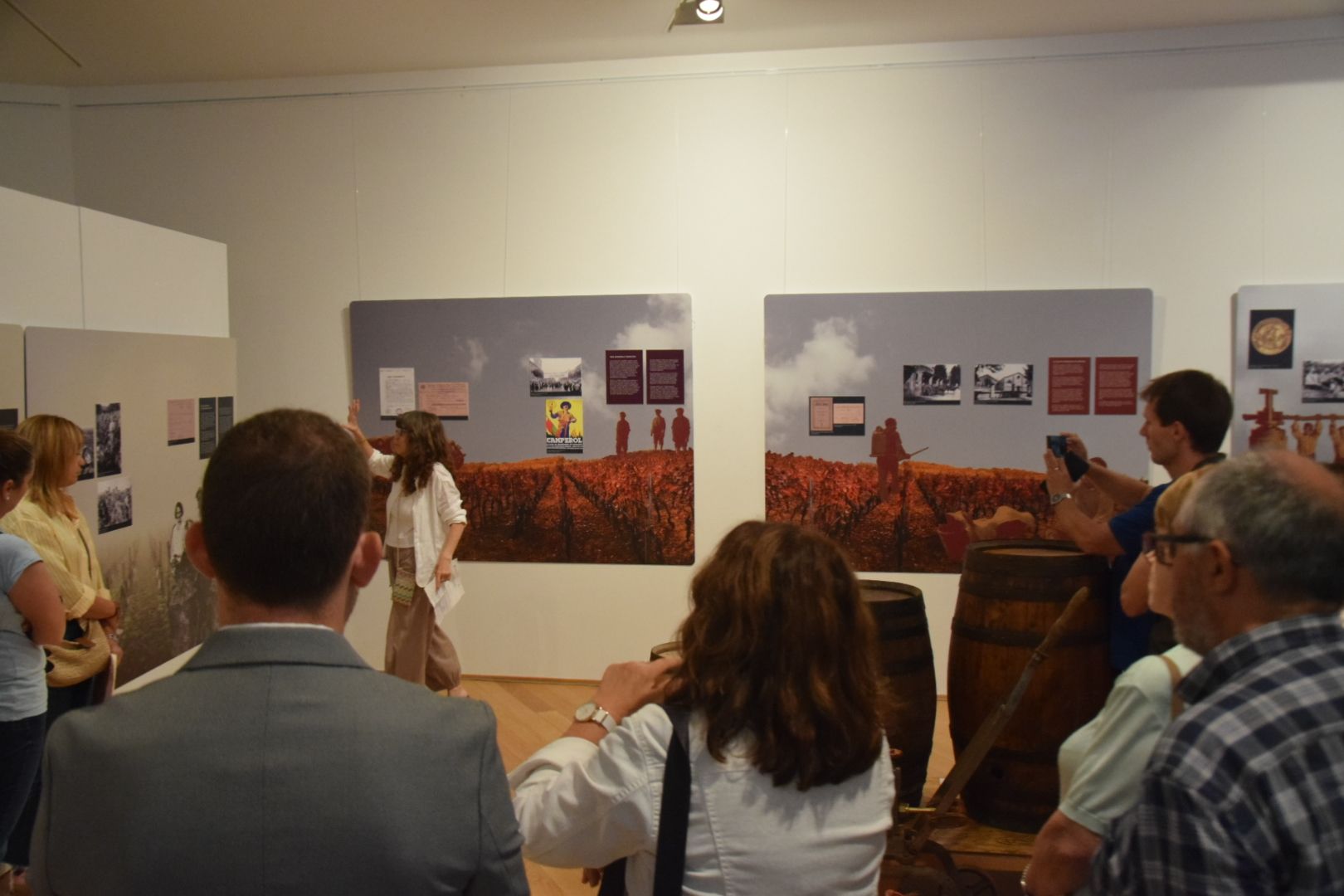 Inauguració exposició 'Al Vallès som gent de Vinya' en imatges. FOTO: Marc Mata