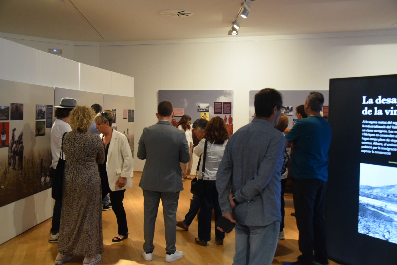 Inauguració exposició 'Al Vallès som gent de Vinya' en imatges. FOTO: Marc Mata