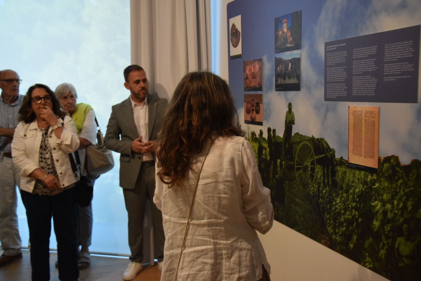 Inauguració exposició 'Al Vallès som gent de Vinya' en imatges. FOTO: Marc Mata