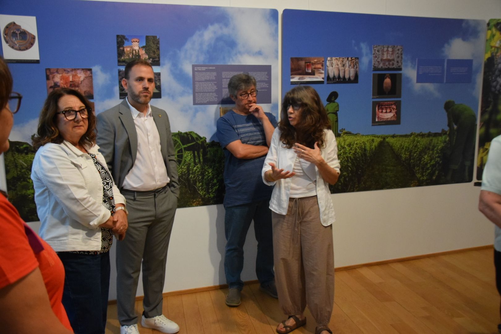 Inauguració exposició 'Al Vallès som gent de Vinya' en imatges. FOTO: Marc Mata