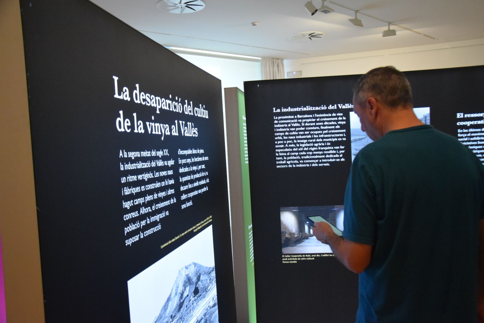 Inauguració exposició 'Al Vallès som gent de Vinya' en imatges. FOTO: Marc Mata