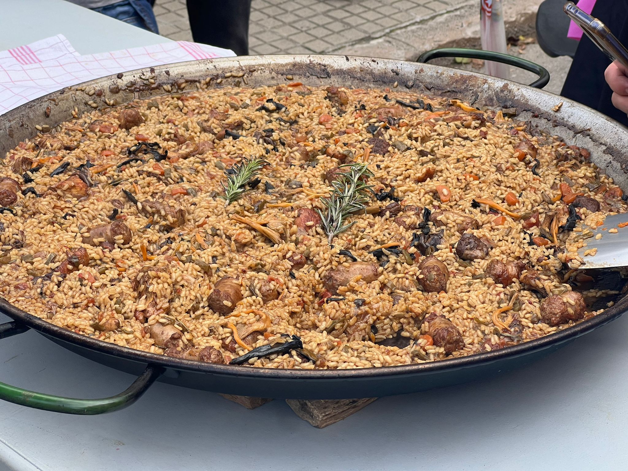 Cerdanyola celebra el concursos de paelles de Sant Martí. FOTO: Marc Mata