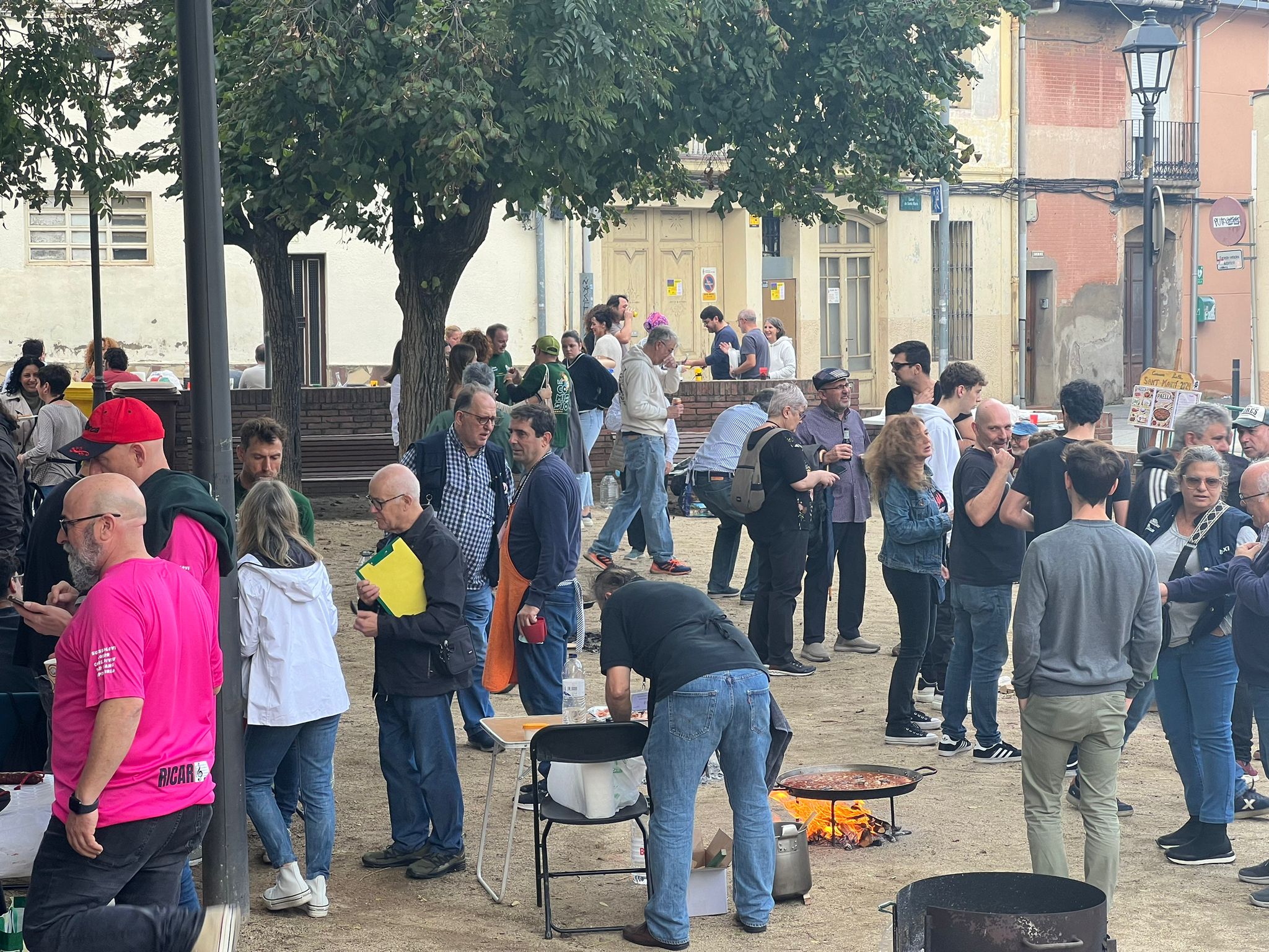 Cerdanyola celebra el concursos de paelles de Sant Martí. FOTO: Marc Mata