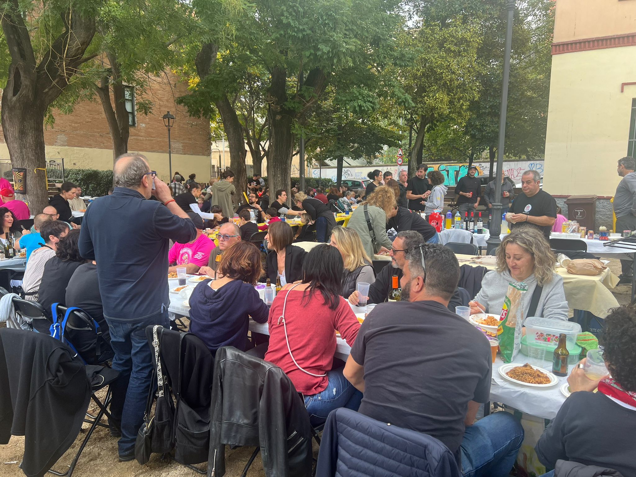 Cerdanyola celebra el concursos de paelles de Sant Martí. FOTO: Marc Mata