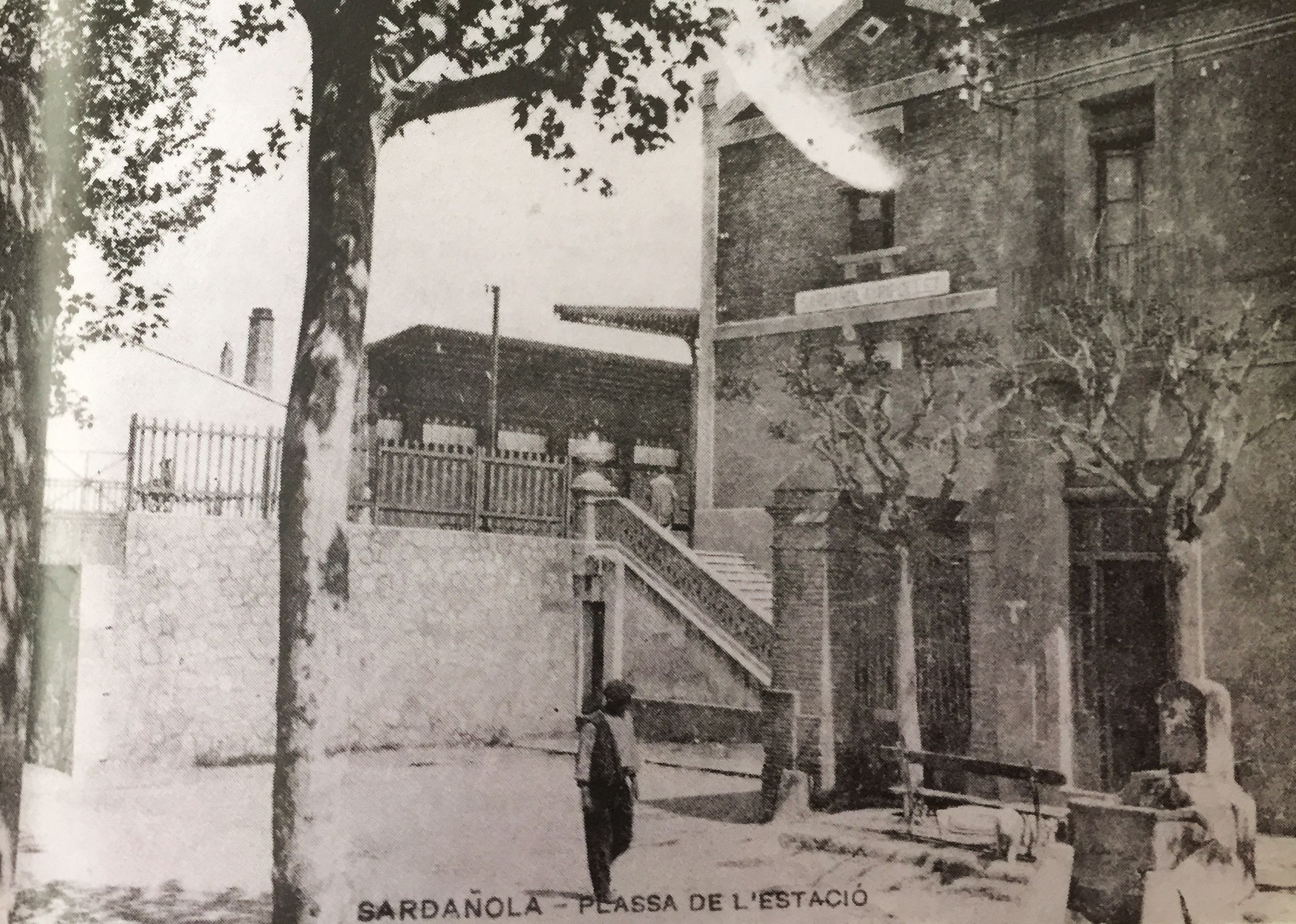 Plaça de l'estació als anys 50. FOTO: Arxiu del TOT